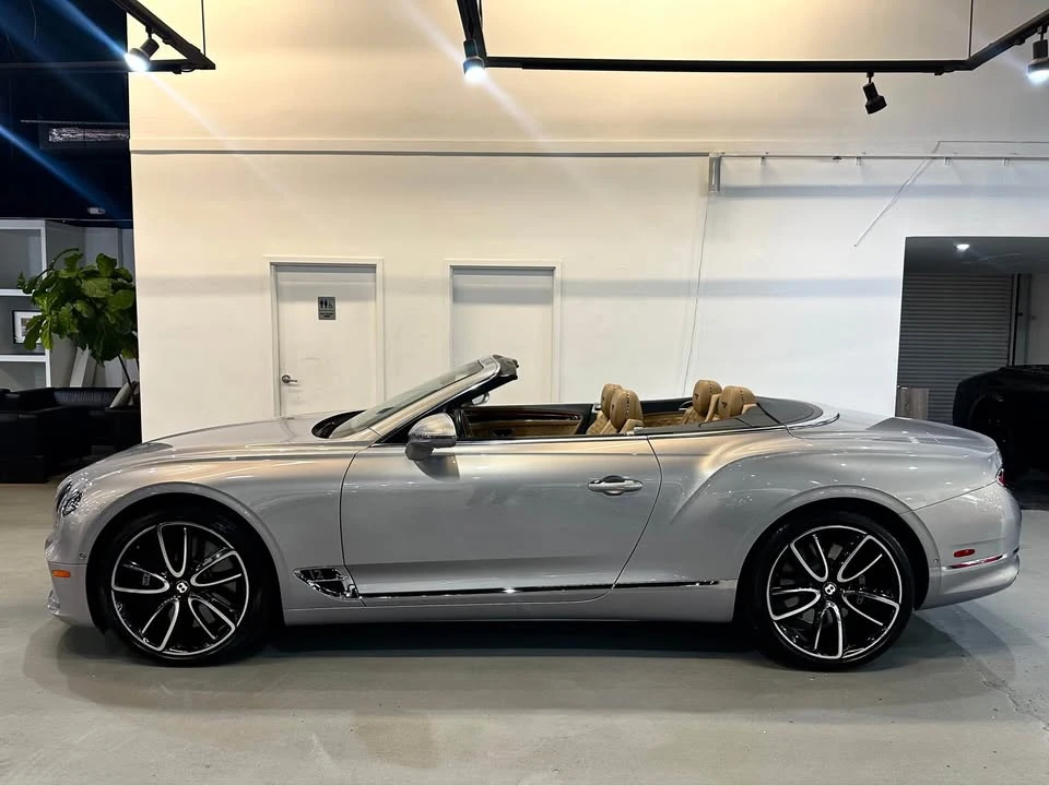 2020 Bentley Continental GTC - Image 9 of 19