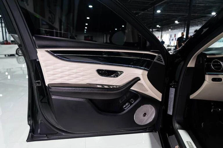 2020 Bentley Continental - Image 16 of 19