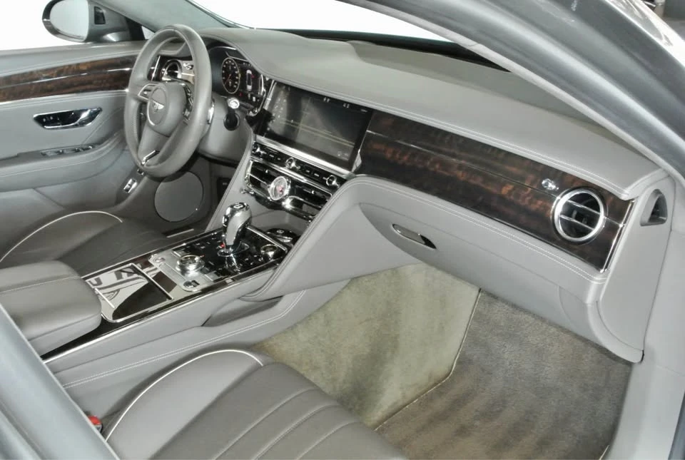 2020 Bentley Continental - Image 10 of 16