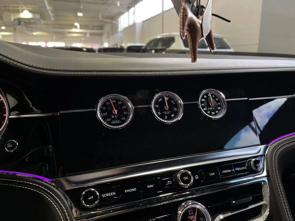 2020 Bentley - Image 5 of 5