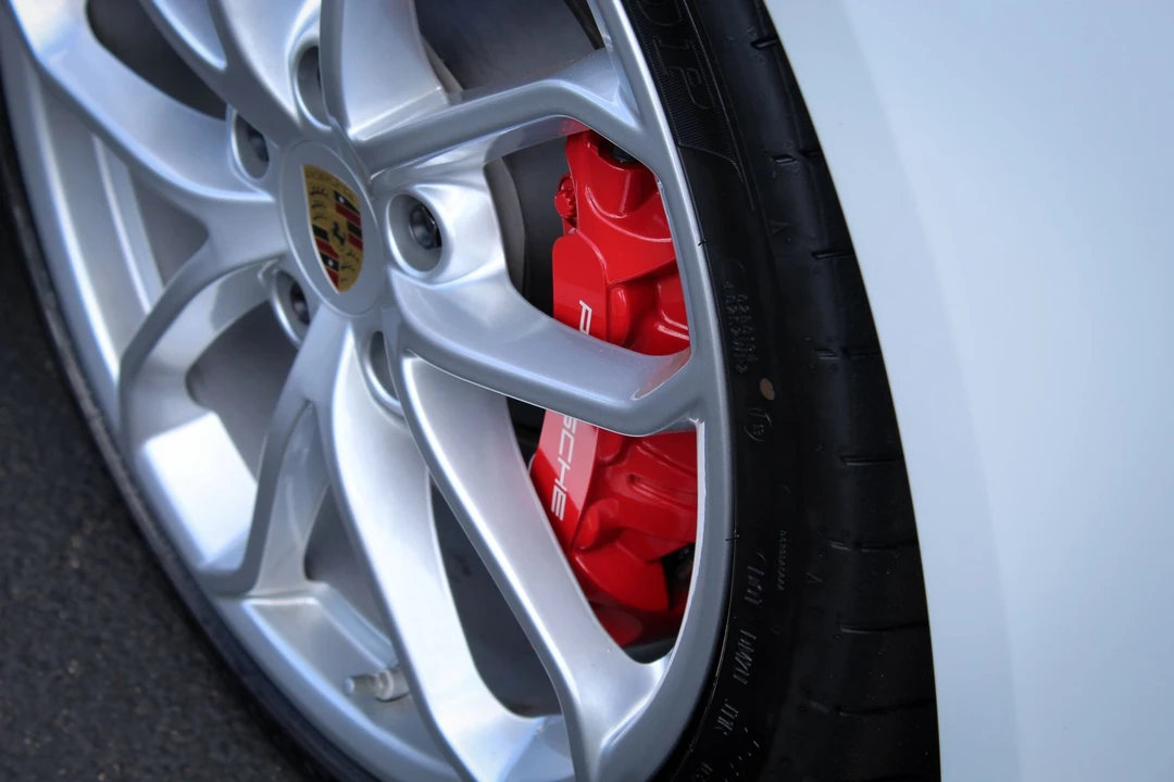 2020 Porsche 718 Boxster Spyder - Image 8 of 16