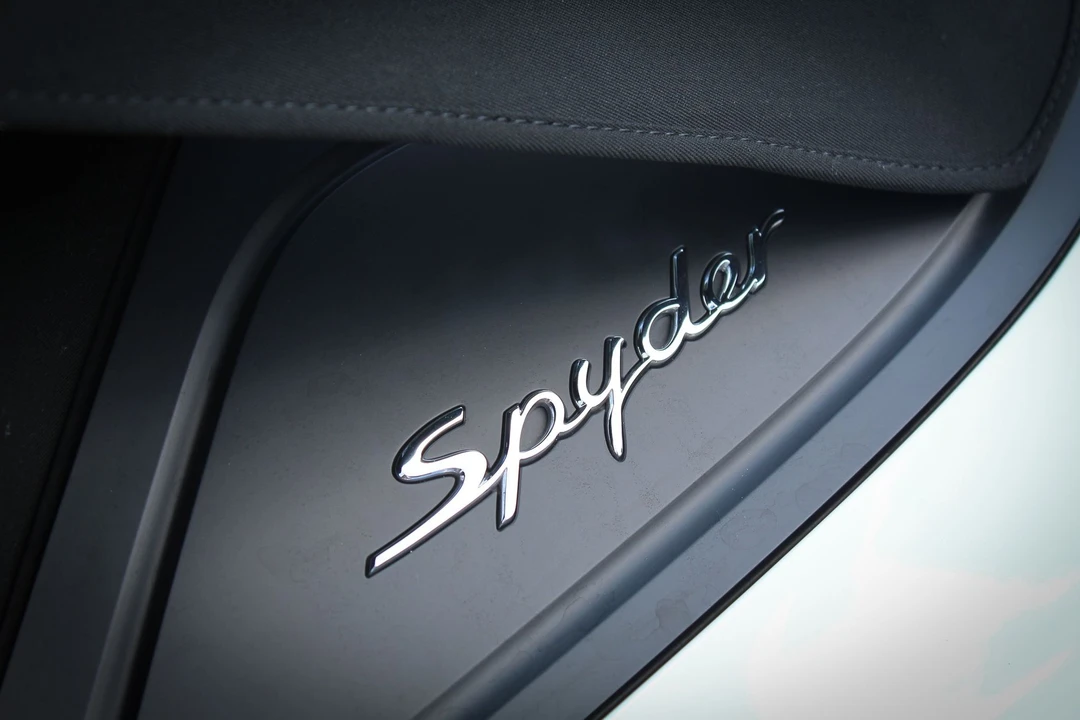 2020 Porsche 718 Boxster Spyder - Image 9 of 16