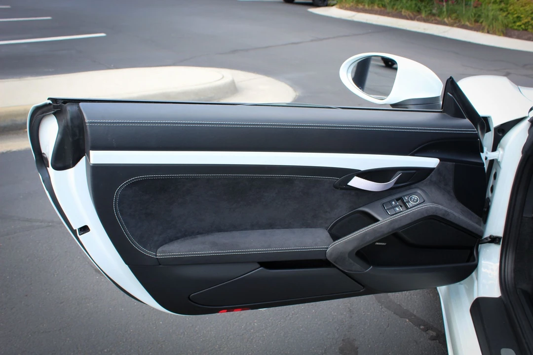 2020 Porsche 718 Boxster Spyder - Image 10 of 16