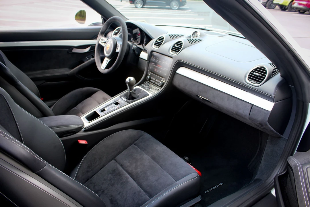 2020 Porsche 718 Boxster Spyder - Image 14 of 16