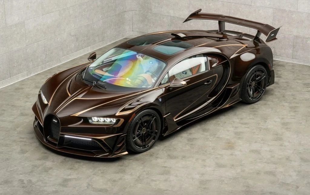 2020 Bugatti Chiron - Image 16 of 18