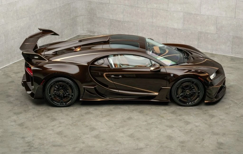 2020 Bugatti Chiron - Image 17 of 18
