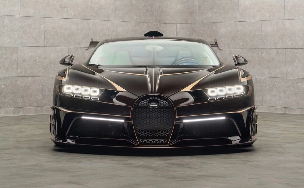 2020 Bugatti Chiron - Image 2 of 18