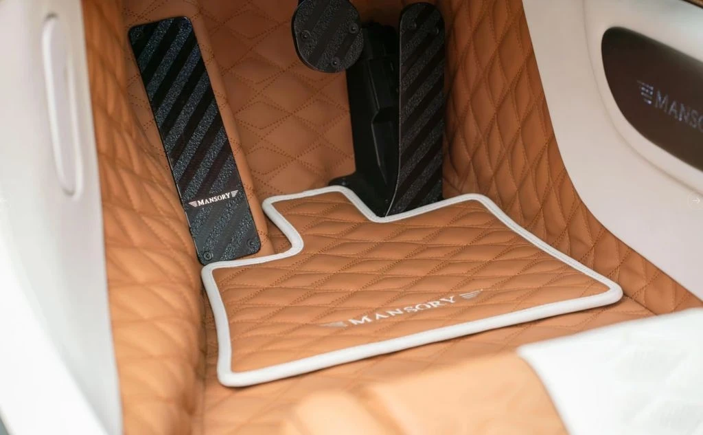 2020 Bugatti Chiron - Image 11 of 18
