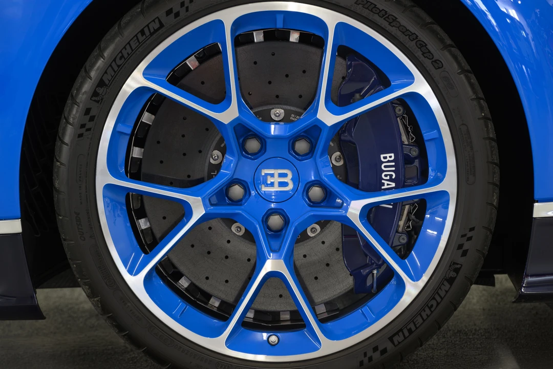 2020 Bugatti Chiron - Image 9 of 31