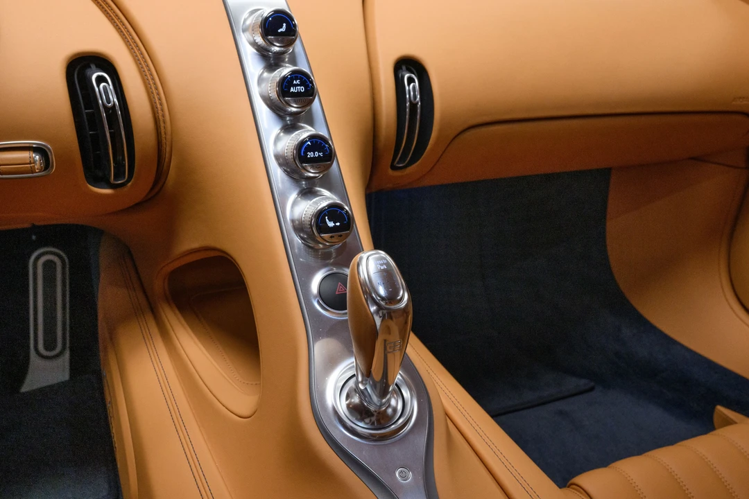 2020 Bugatti Chiron - Image 17 of 31