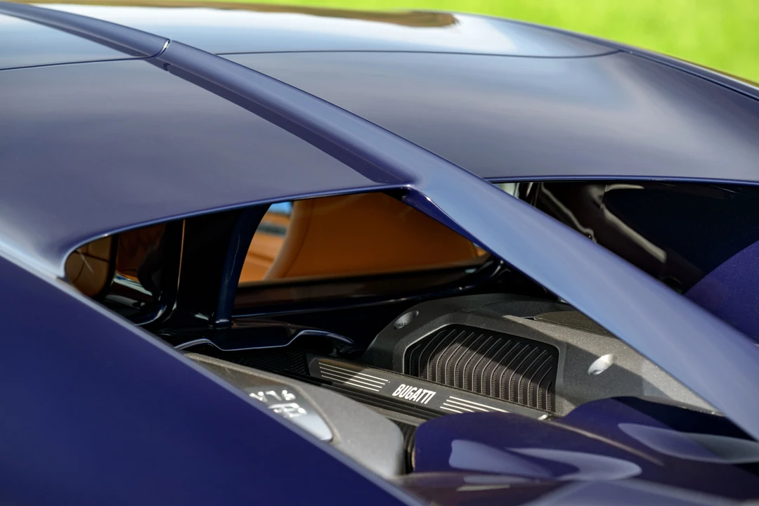 2020 Bugatti Chiron - Image 19 of 31
