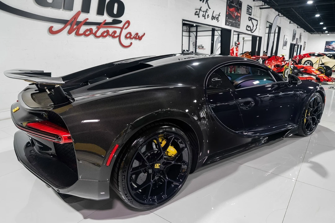 2020 Bugatti Chiron - Image 7 of 21