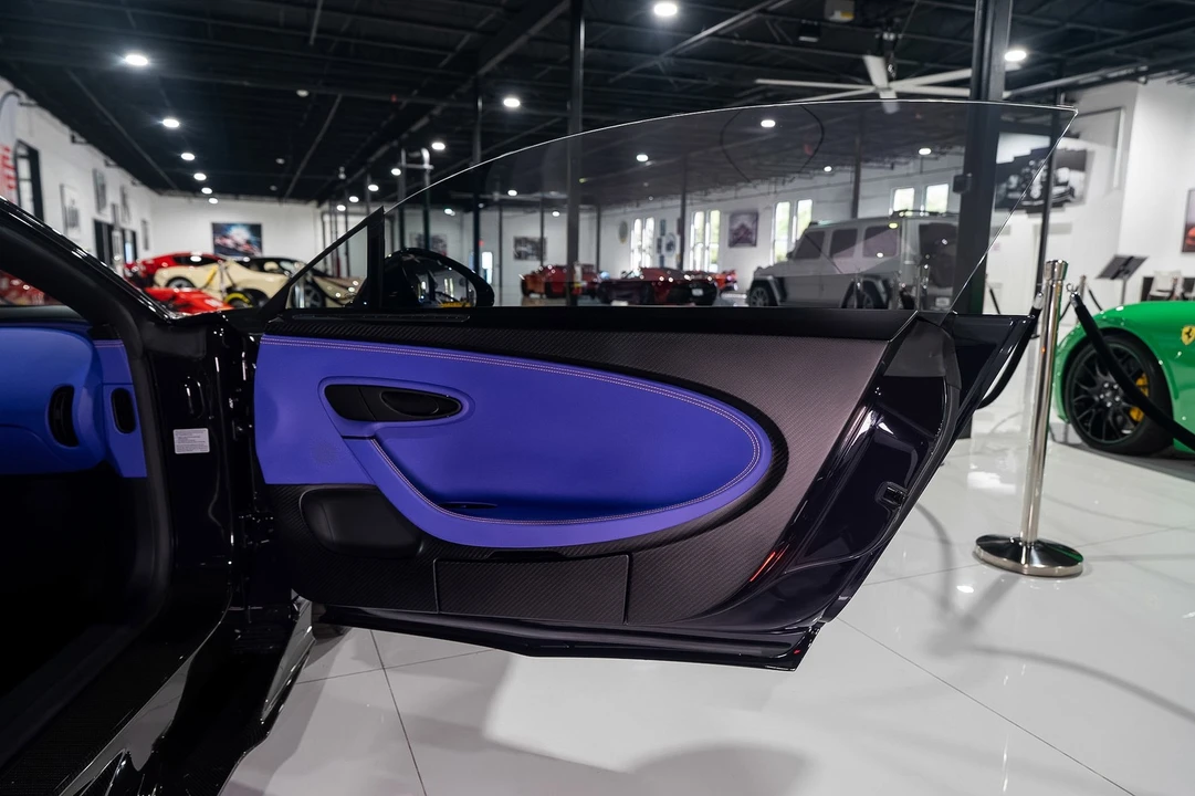 2020 Bugatti - Image 30 of 31