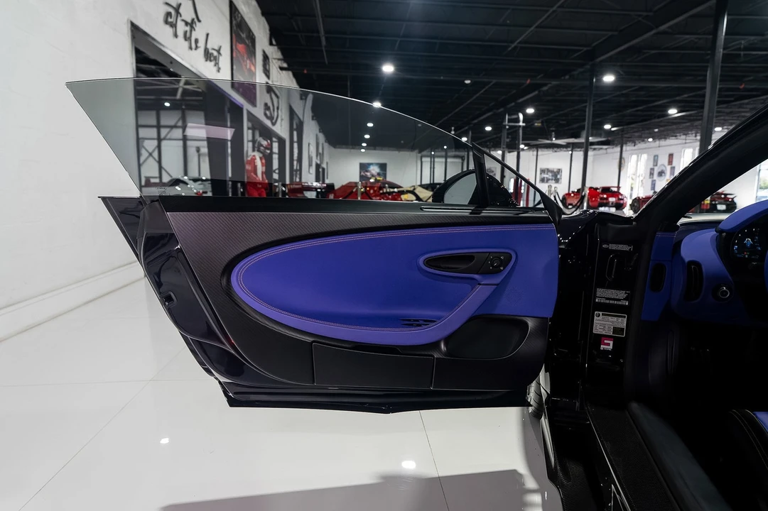 2020 Bugatti Chiron - Image 29 of 31