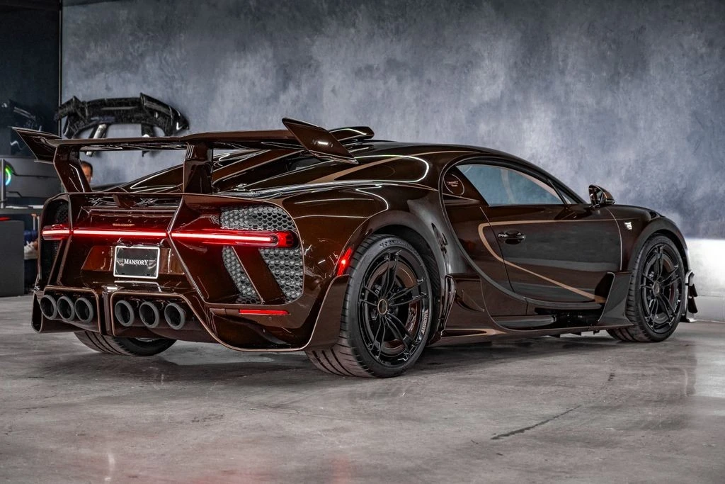2020 Bugatti Chiron Sport - Image 24 of 31
