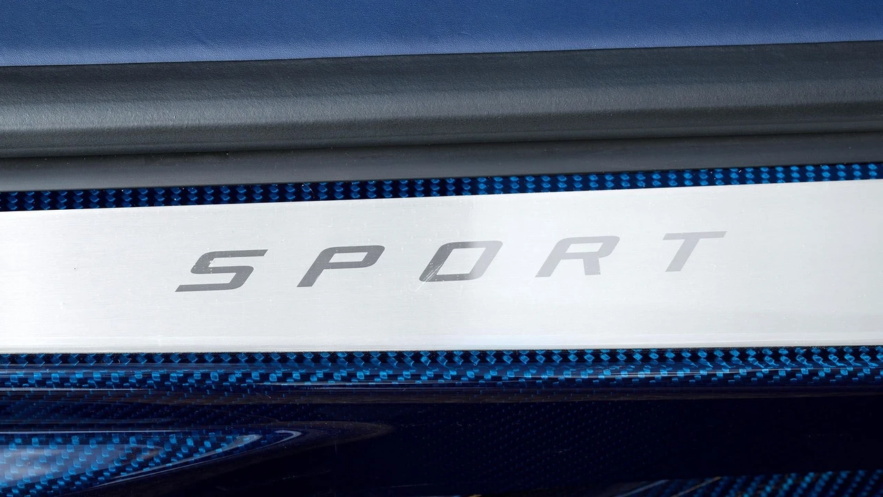 2020 Bugatti Chiron Sport - Image 24 of 31
