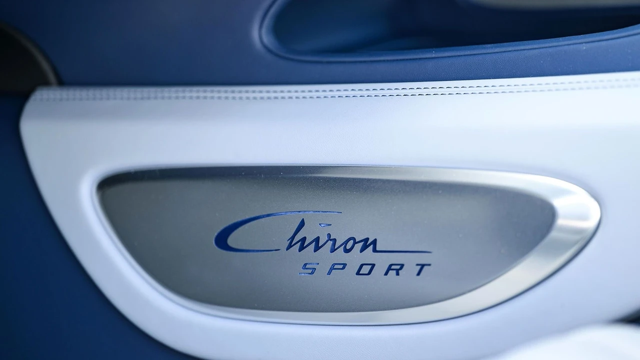 2020 Bugatti Chiron Sport - Image 10 of 31