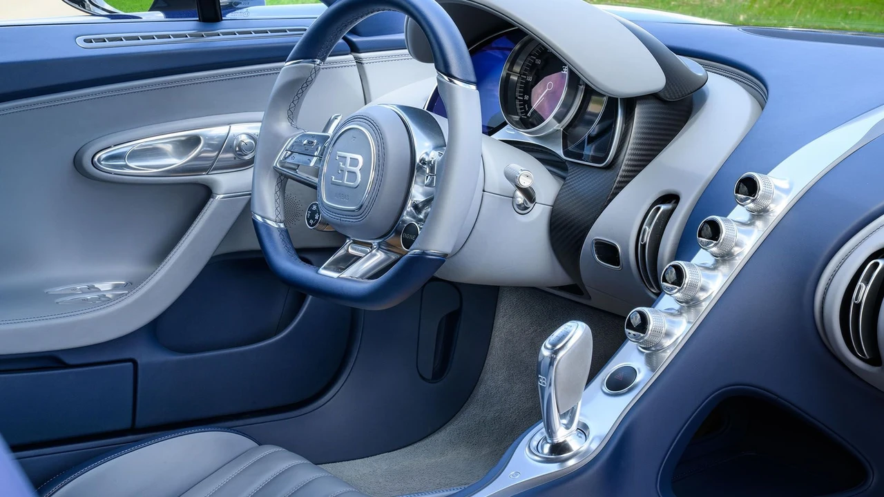 2020 Bugatti Chiron Sport - Image 13 of 31