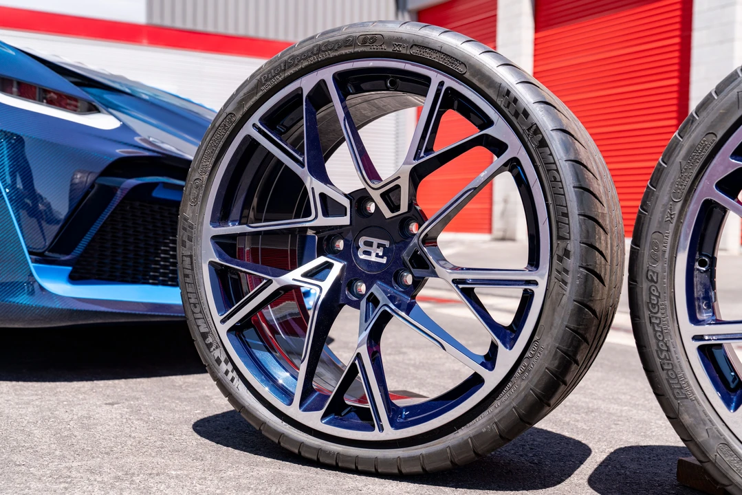 2020 Bugatti Chiron - Image 11 of 31