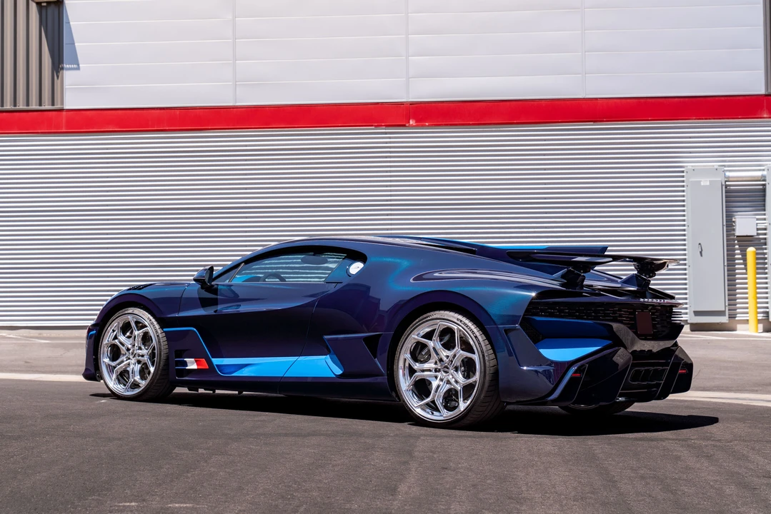 2020 Bugatti Chiron - Image 4 of 31