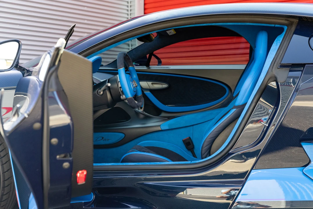 2020 Bugatti Chiron - Image 18 of 31