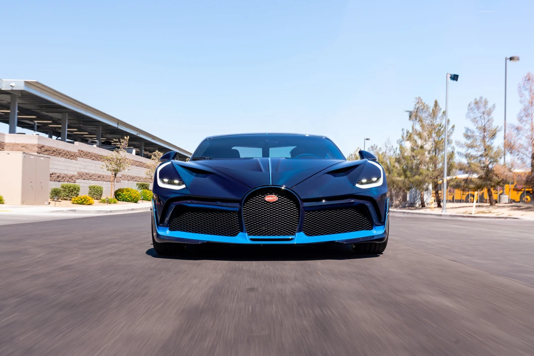 2020 Bugatti Chiron - Image 3 of 31