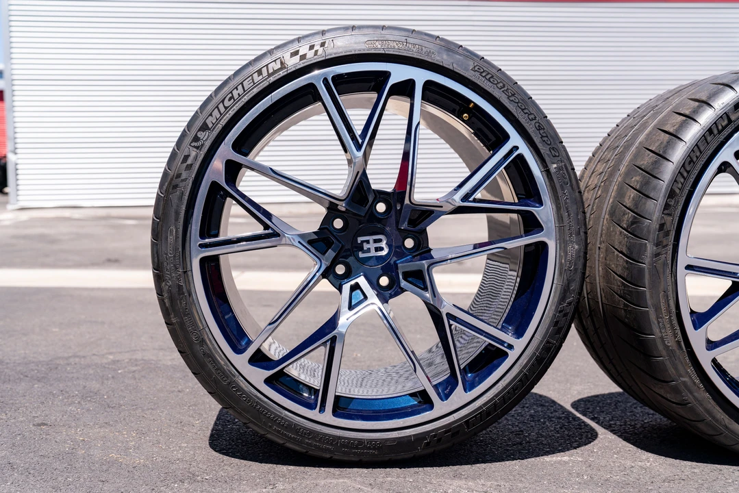2020 Bugatti Chiron - Image 9 of 31
