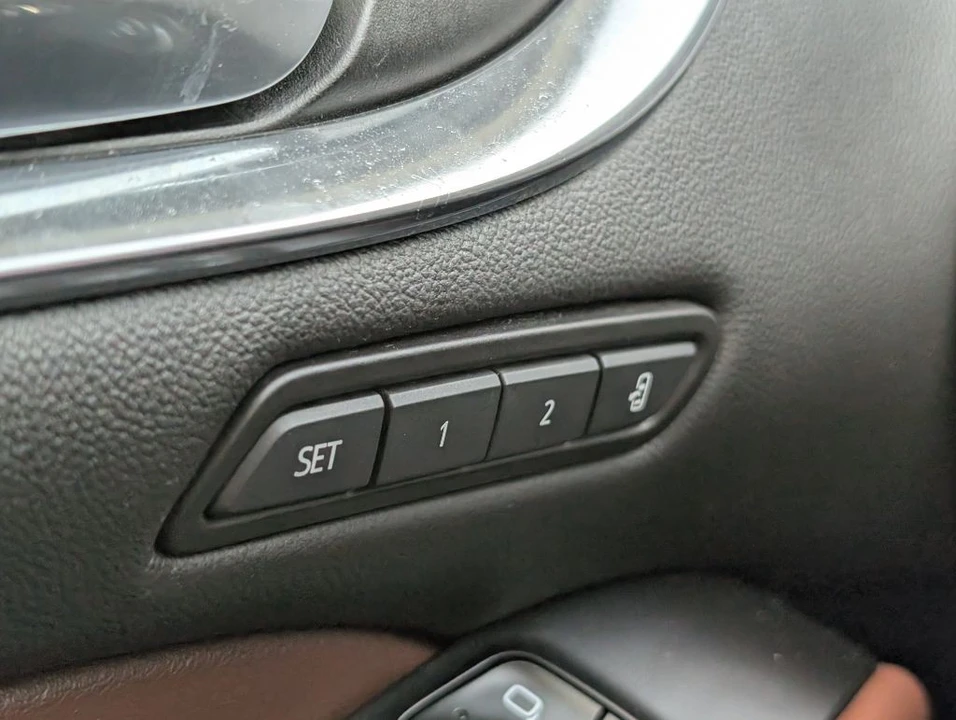 2020 Buick Enclave - Image 12 of 21