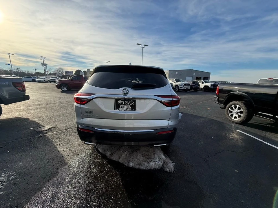 2020 Buick Enclave - Image 8 of 12