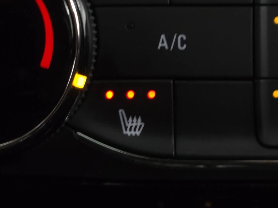 2020 Buick Encore GX - Image 6 of 12