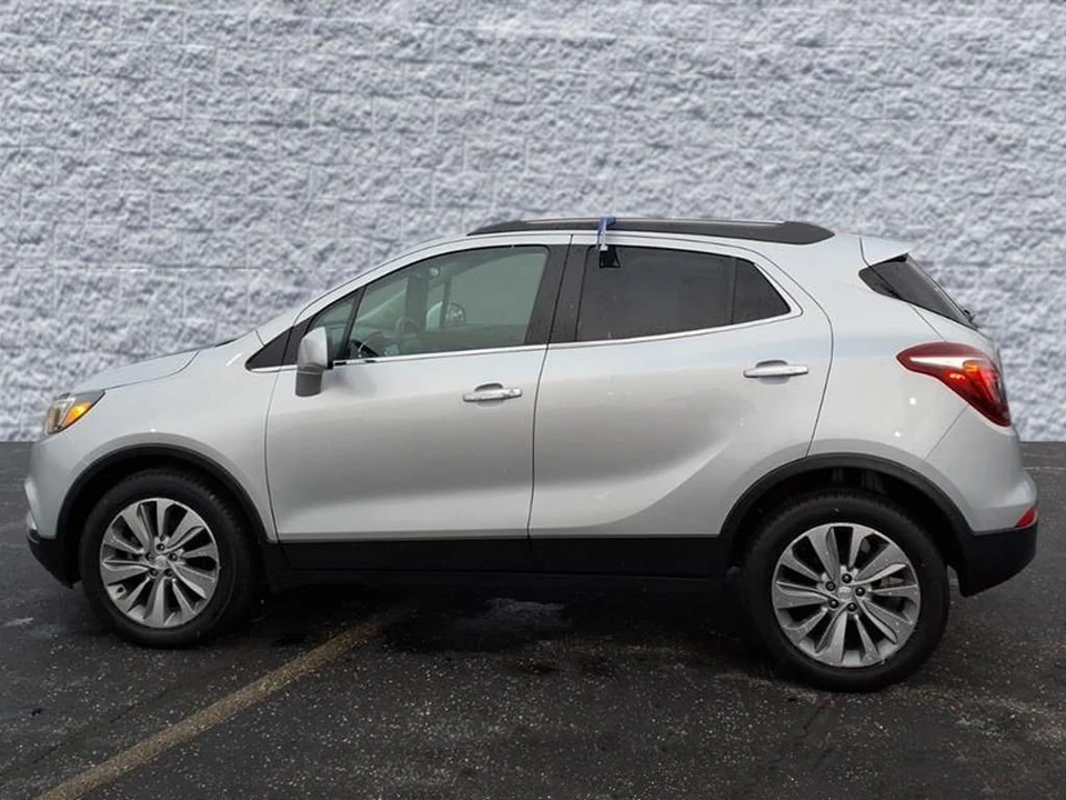 2020 Buick Encore - Image 4 of 21