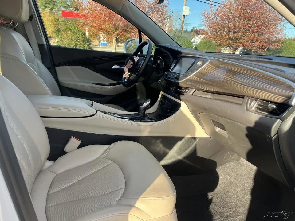2020 Buick Envision - Image 5 of 12