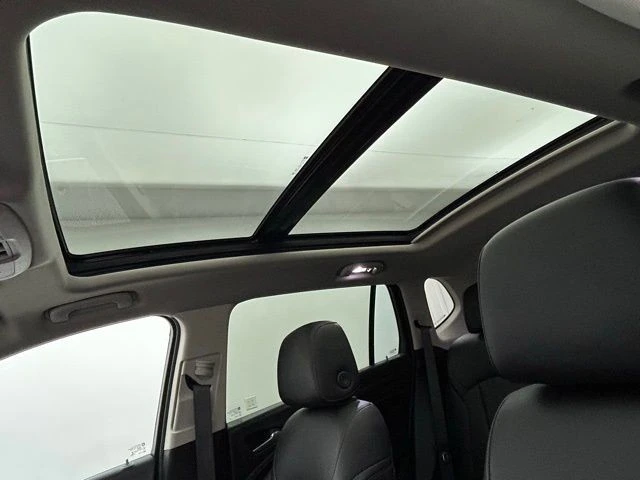 2020 Buick Envision - Image 8 of 12