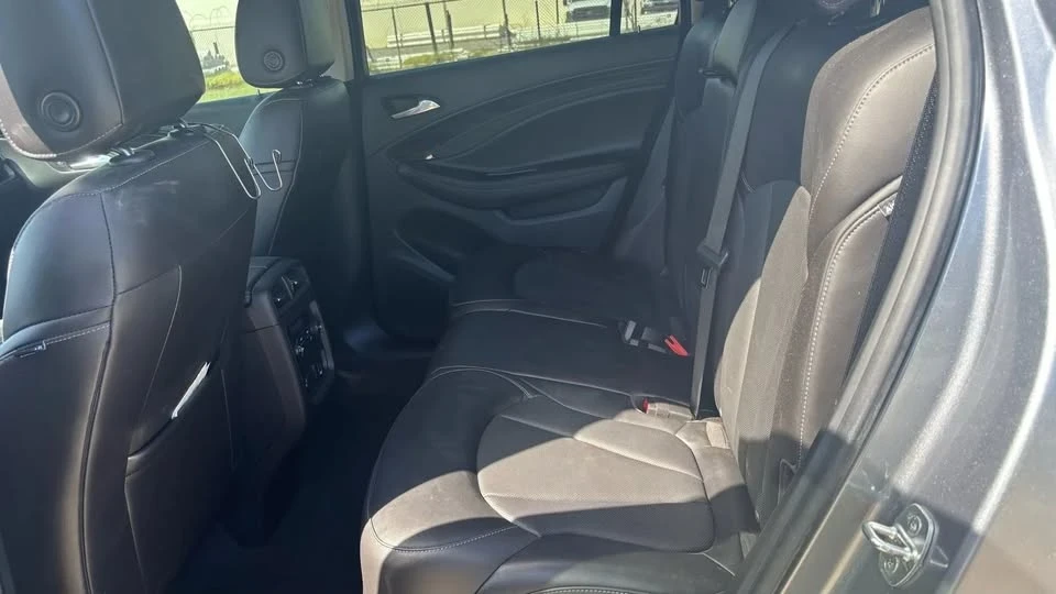 2020 Buick Envision - Image 6 of 7
