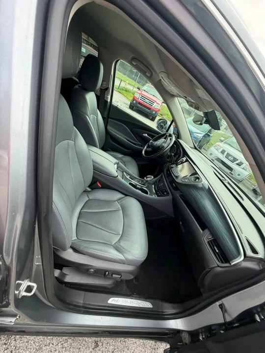 2020 Buick Envision - Image 4 of 11