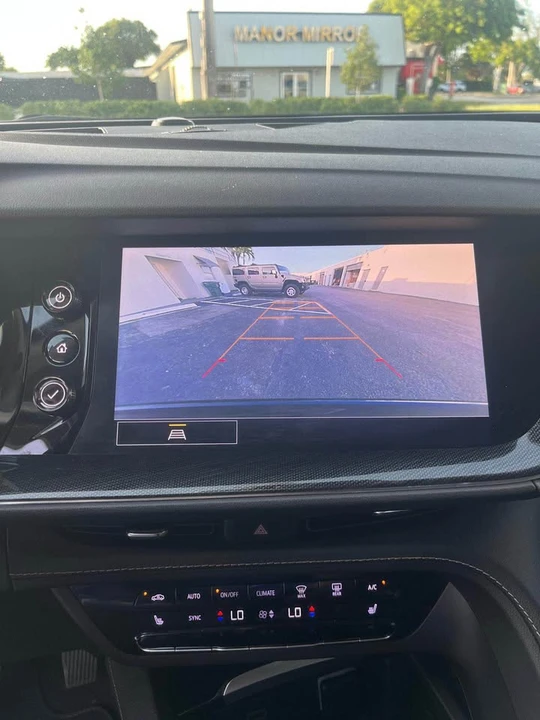 2020 Buick Envision - Image 10 of 12
