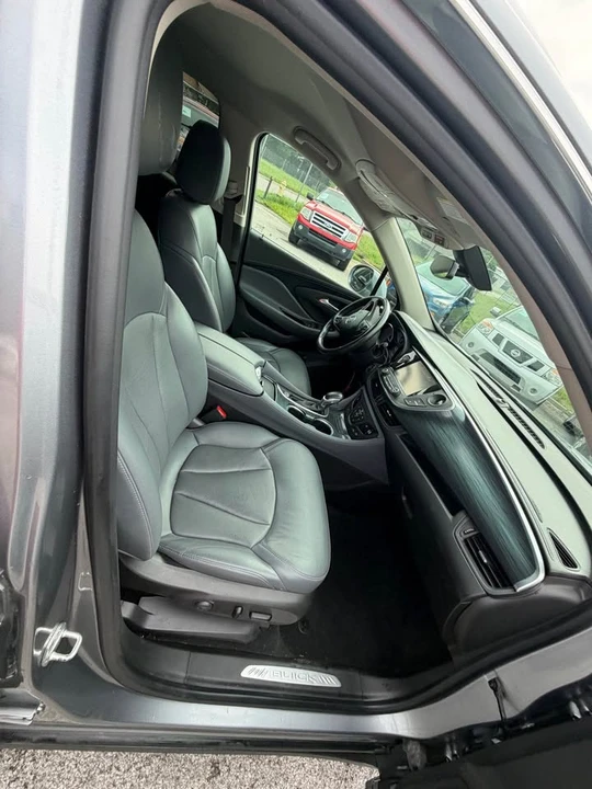 2020 Buick Envision - Image 10 of 17
