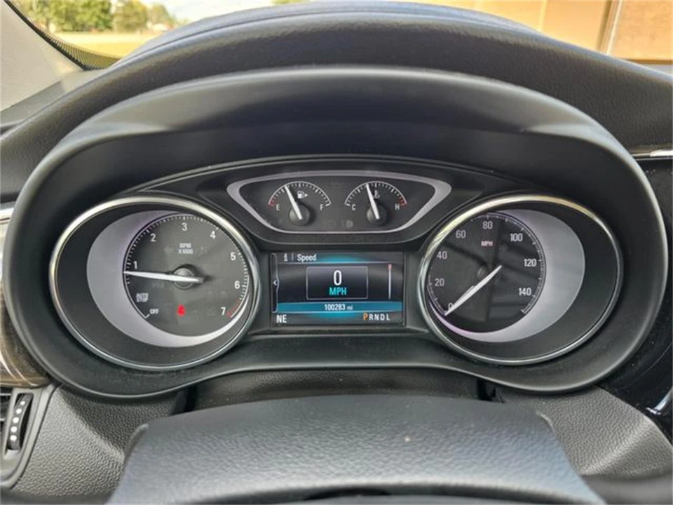 2020 Buick Envision - Image 18 of 31