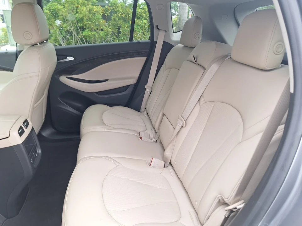 2020 Buick Envision - Image 19 of 21