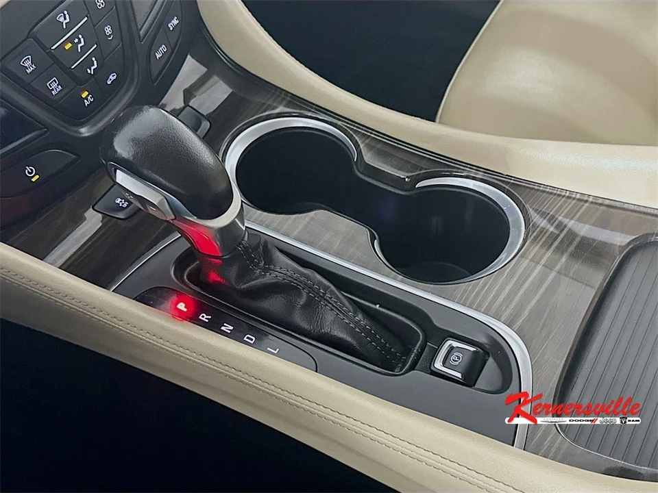 2020 Buick Envision - Image 16 of 21