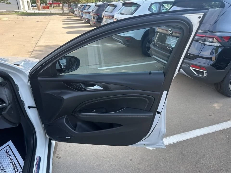 2020 Buick Regal - Image 19 of 20
