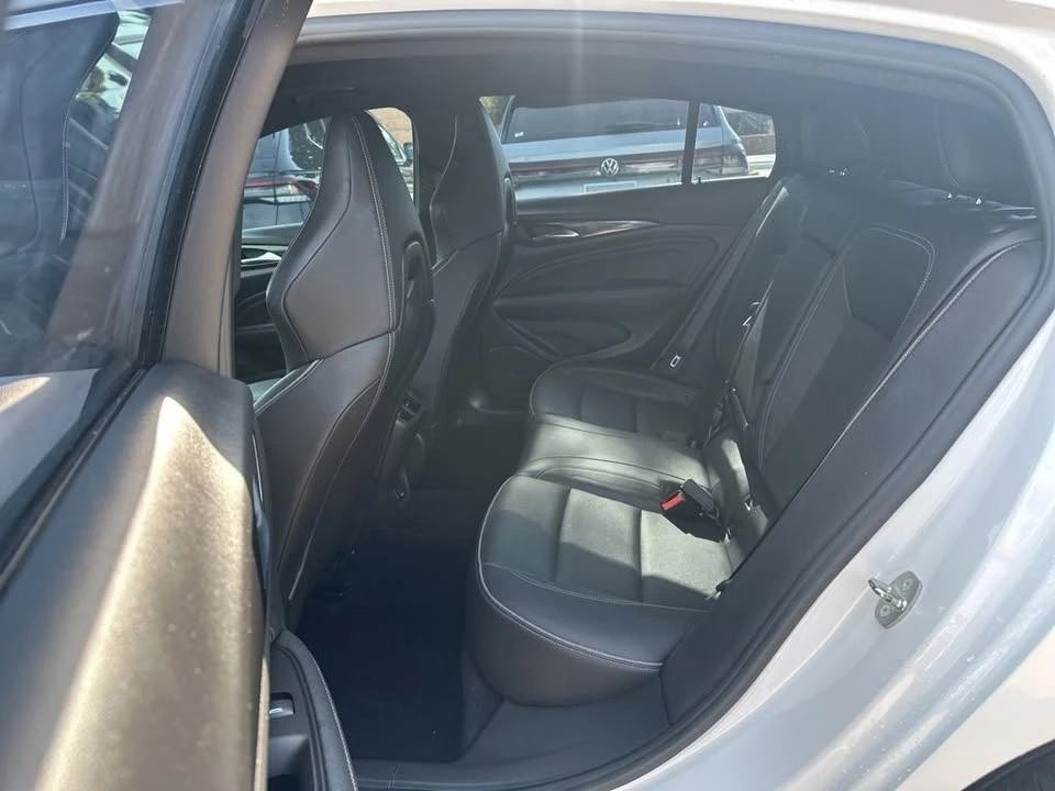 2020 Buick Regal - Image 14 of 20