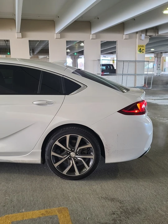 2020 Buick Regal - Image 8 of 21
