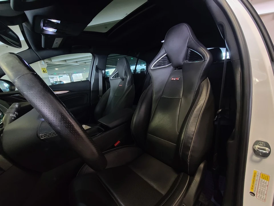 2020 Buick Regal - Image 14 of 21