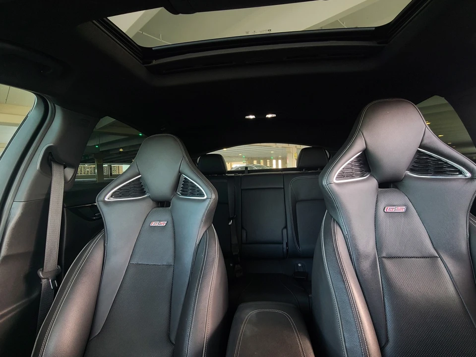 2020 Buick Regal - Image 15 of 21