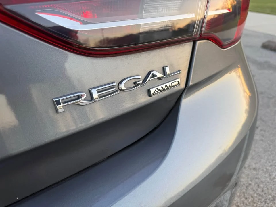 2020 Buick Regal - Image 3 of 16