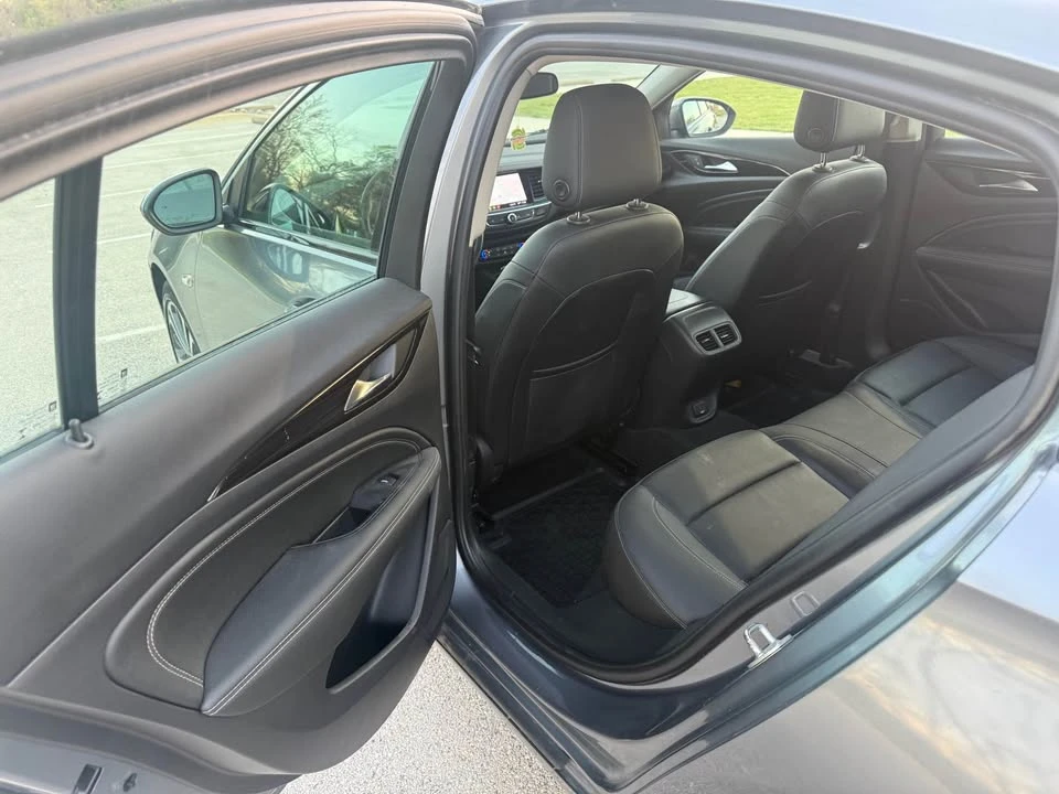 2020 Buick Regal - Image 10 of 16