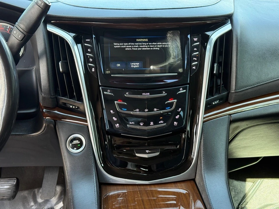 2020 Cadillac Escalade 4th Gen - Image 17 of 21