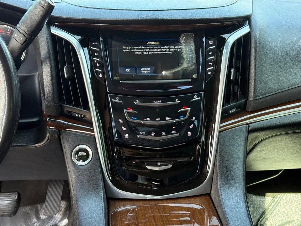 2020 Cadillac Escalade 4th Gen - Image 17 of 21