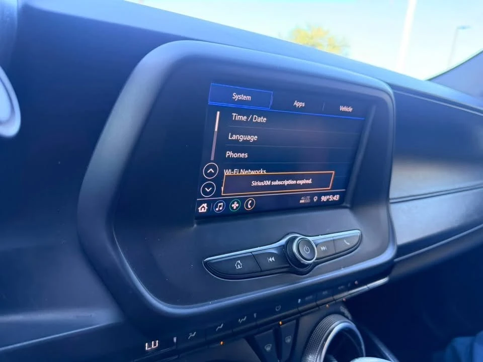 2020 Chevrolet Camaro 6th Gen - Image 6 of 11